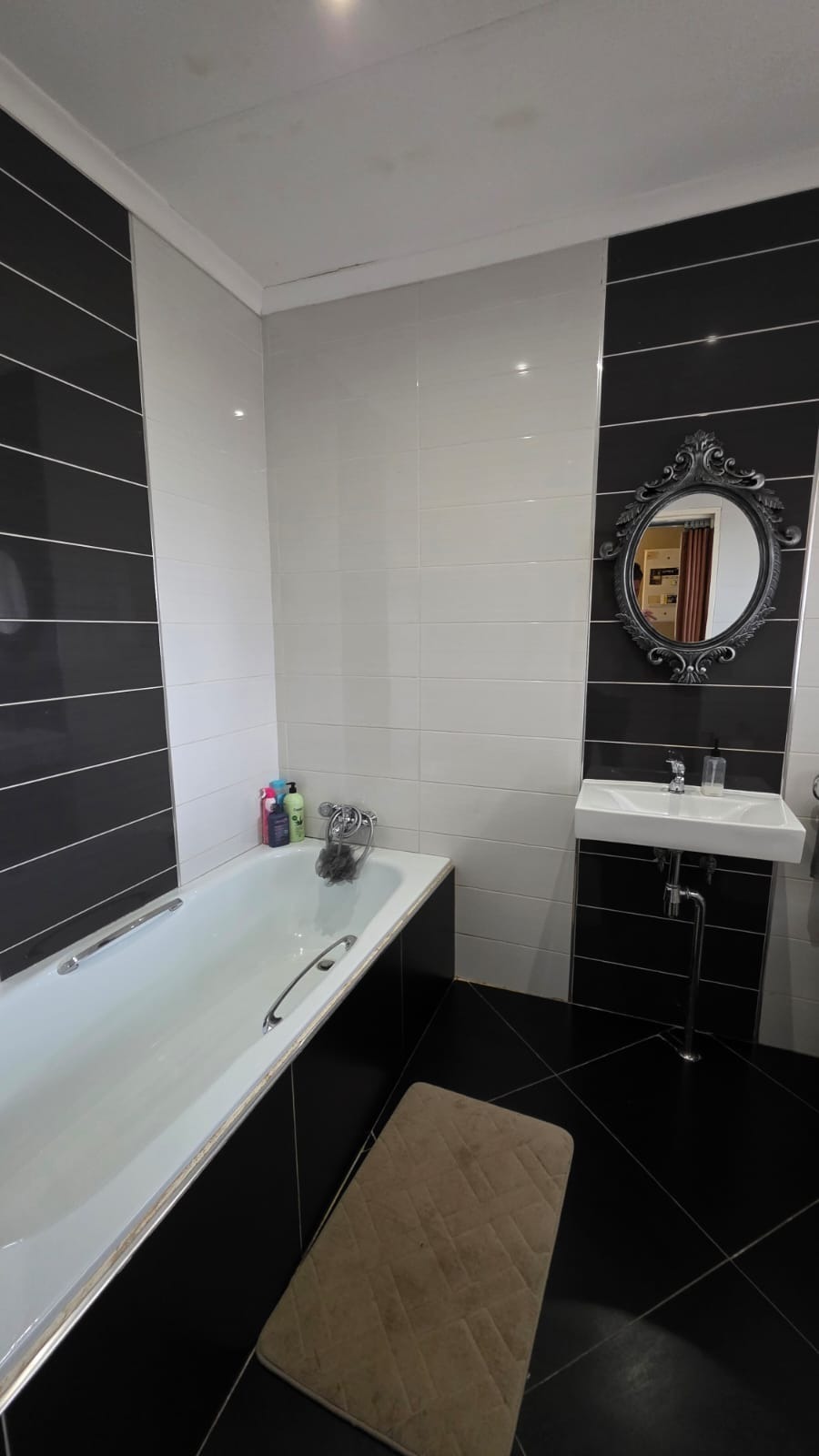 3 Bedroom Property for Sale in La Hoff North West